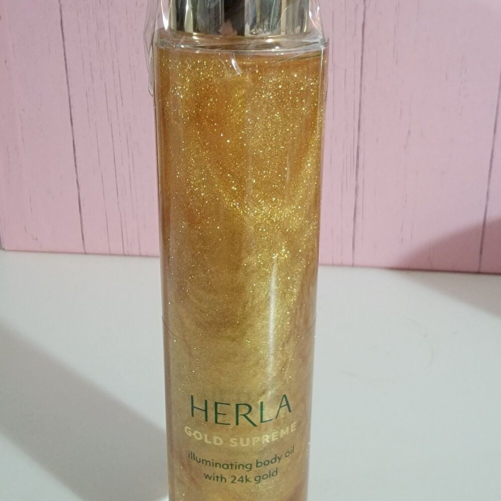 HERLA Gold Supreme Illuminating Body Oil with 24k Gold - NEW without box